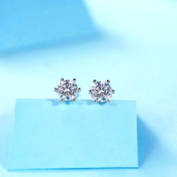 Certified 0.5ct Moissanite "Rain and Snow" Earrings - Picture 1 of 5